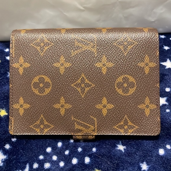 Louis Vuitton Monogram PM Agenda - Picture 3 of 15